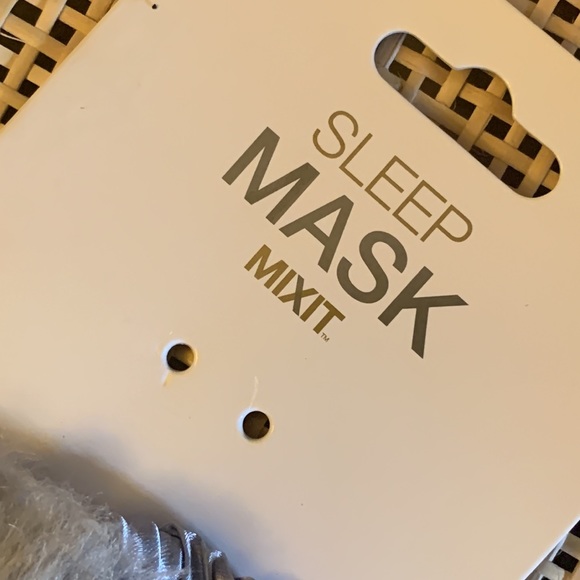 Mixit Faux Fur Eye Mask - Picture 3 of 7